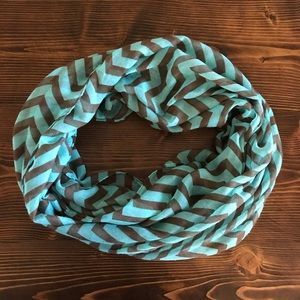 🧣3 for $10🧣Chevron Lightweight Infinity Scarf